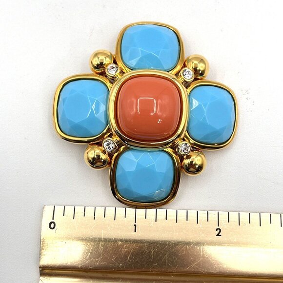 JOAN RIVERS Maltese Brooch Faux Turquoise & Coral Cabochon Brooch 2.25" - Picture 9 of 9